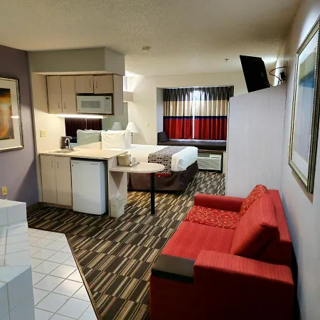 Microtel Inn & Suites Claremore Exterior photo